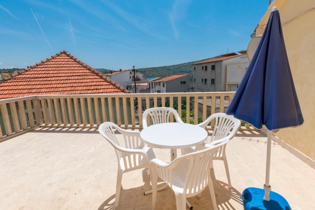 Apartment Smiljan Primošten Exterior foto